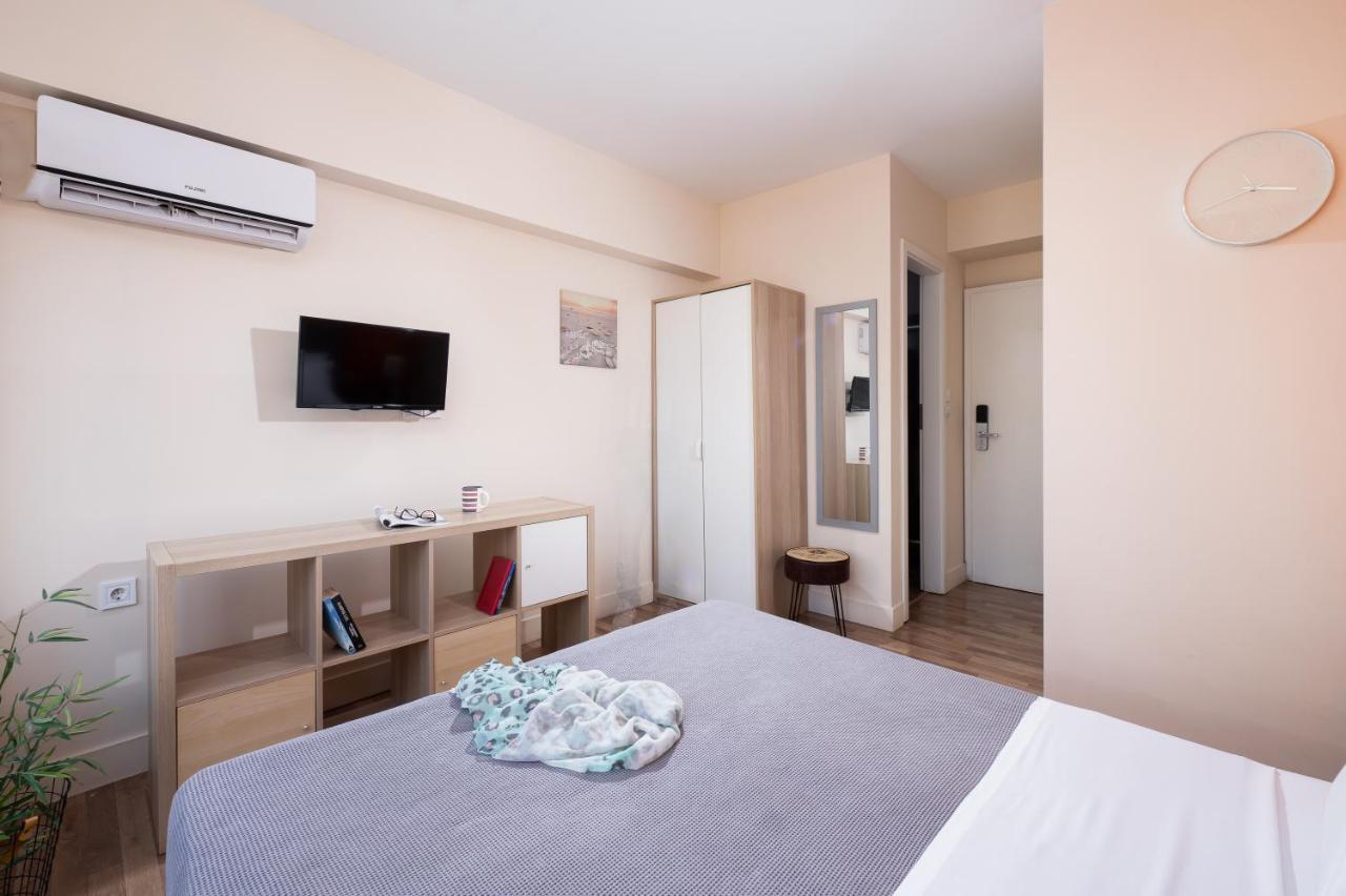 Enattica Syntagma Living Apartment Athens Exterior photo